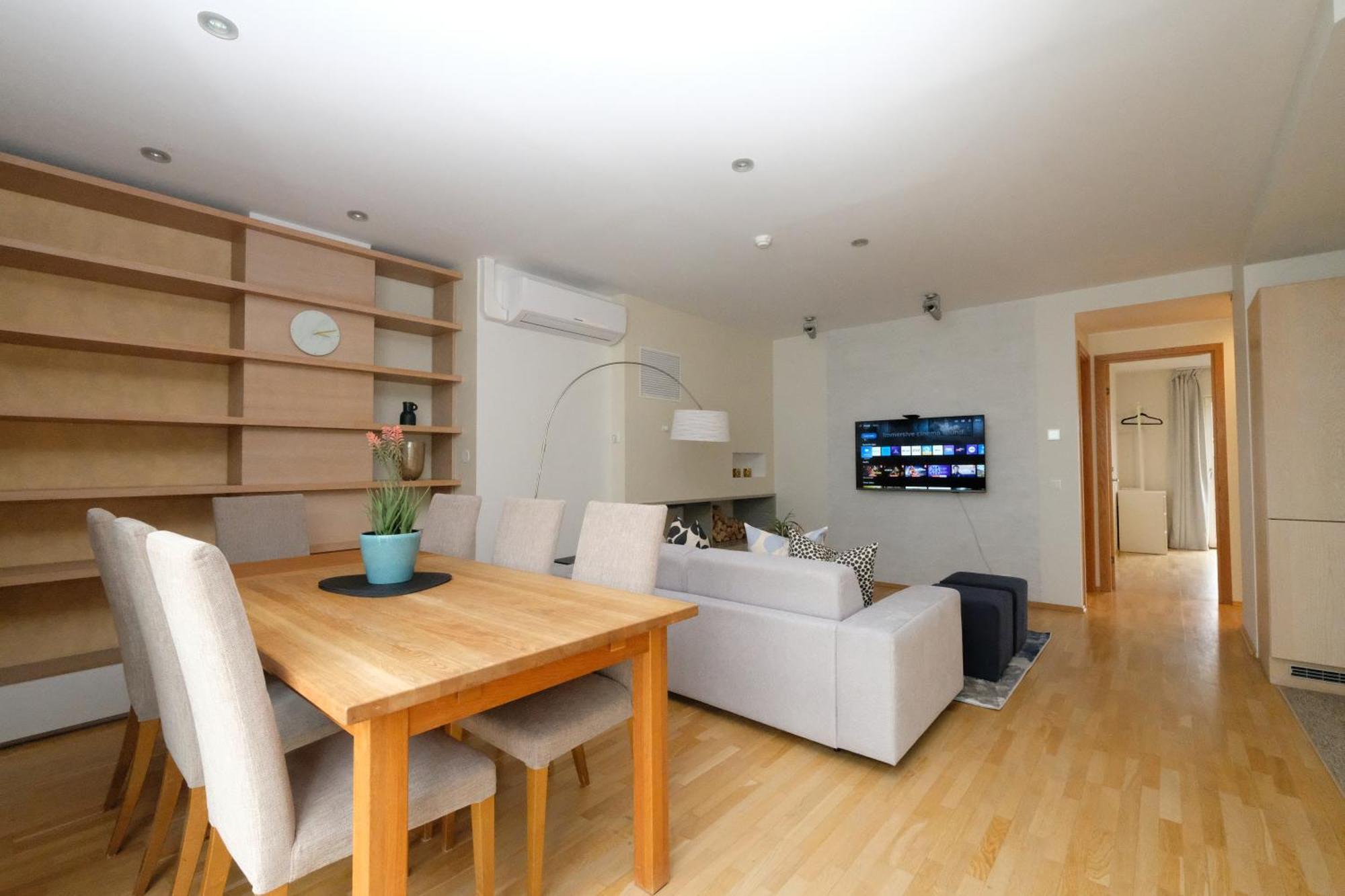 Tallinn City Apartments Roosikrantsi Ngoại thất bức ảnh